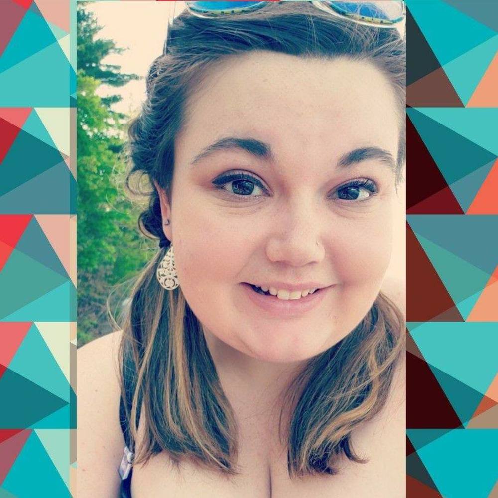 Meet your Posher, Cassie
